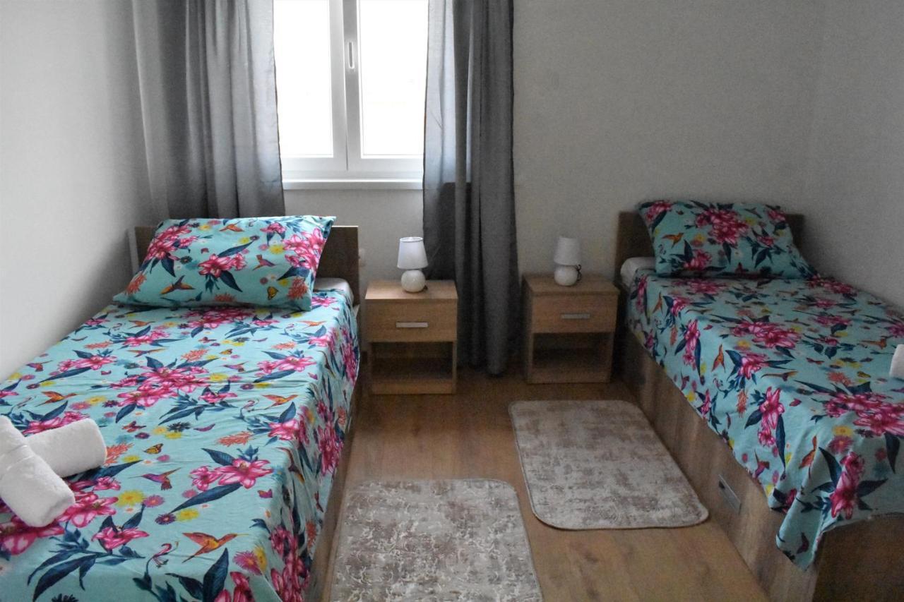 Apartmani Skorpion Kaštela Exteriör bild