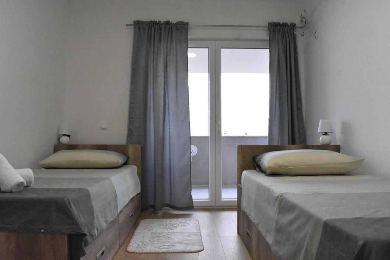 Apartmani Skorpion Kaštela Exteriör bild