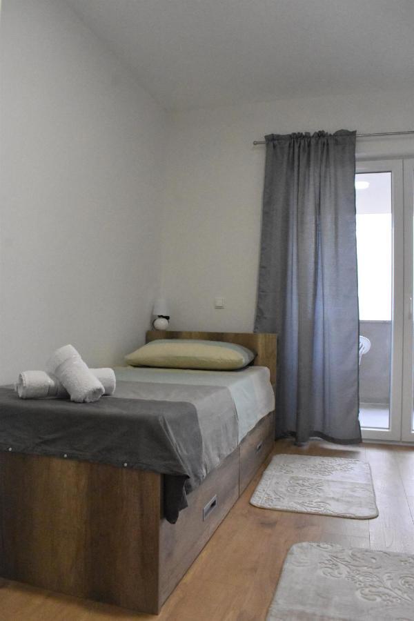 Apartmani Skorpion Kaštela Exteriör bild