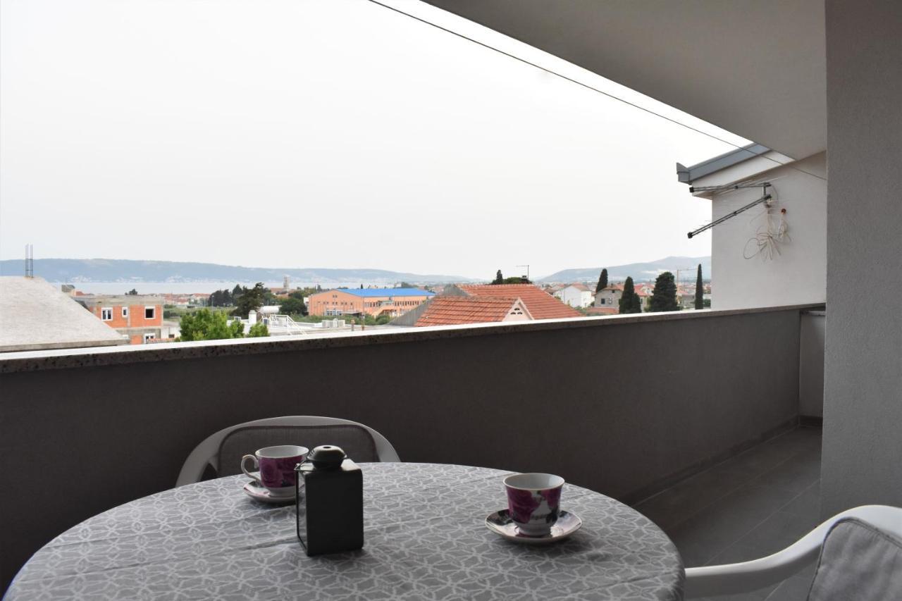 Apartmani Skorpion Kaštela Exteriör bild