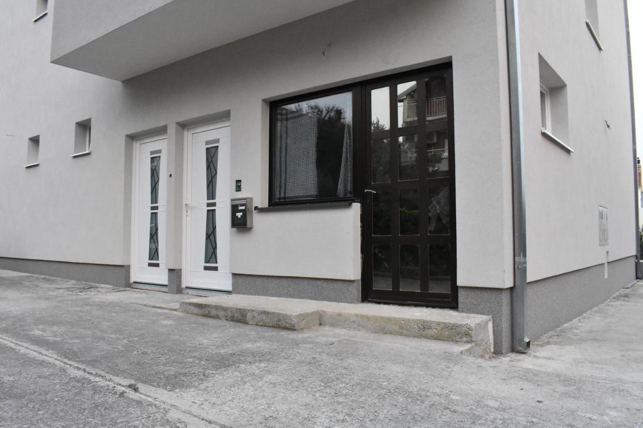 Apartmani Skorpion Kaštela Exteriör bild