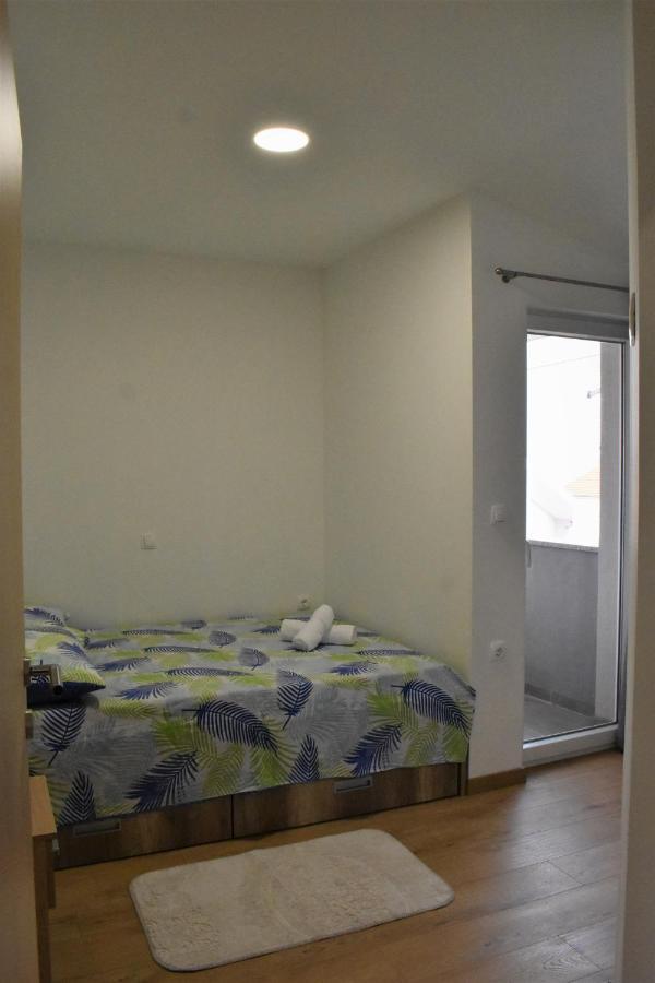 Apartmani Skorpion Kaštela Exteriör bild
