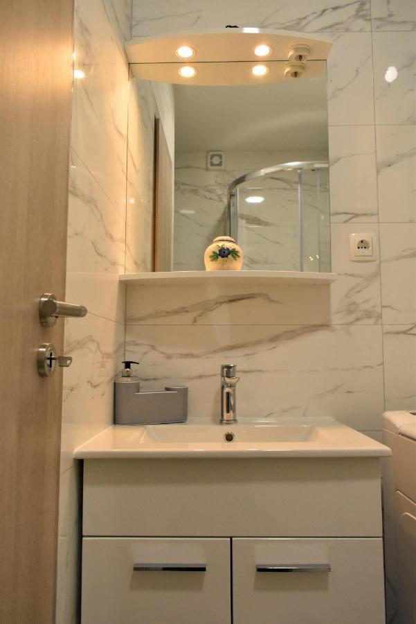 Apartmani Skorpion Kaštela Exteriör bild